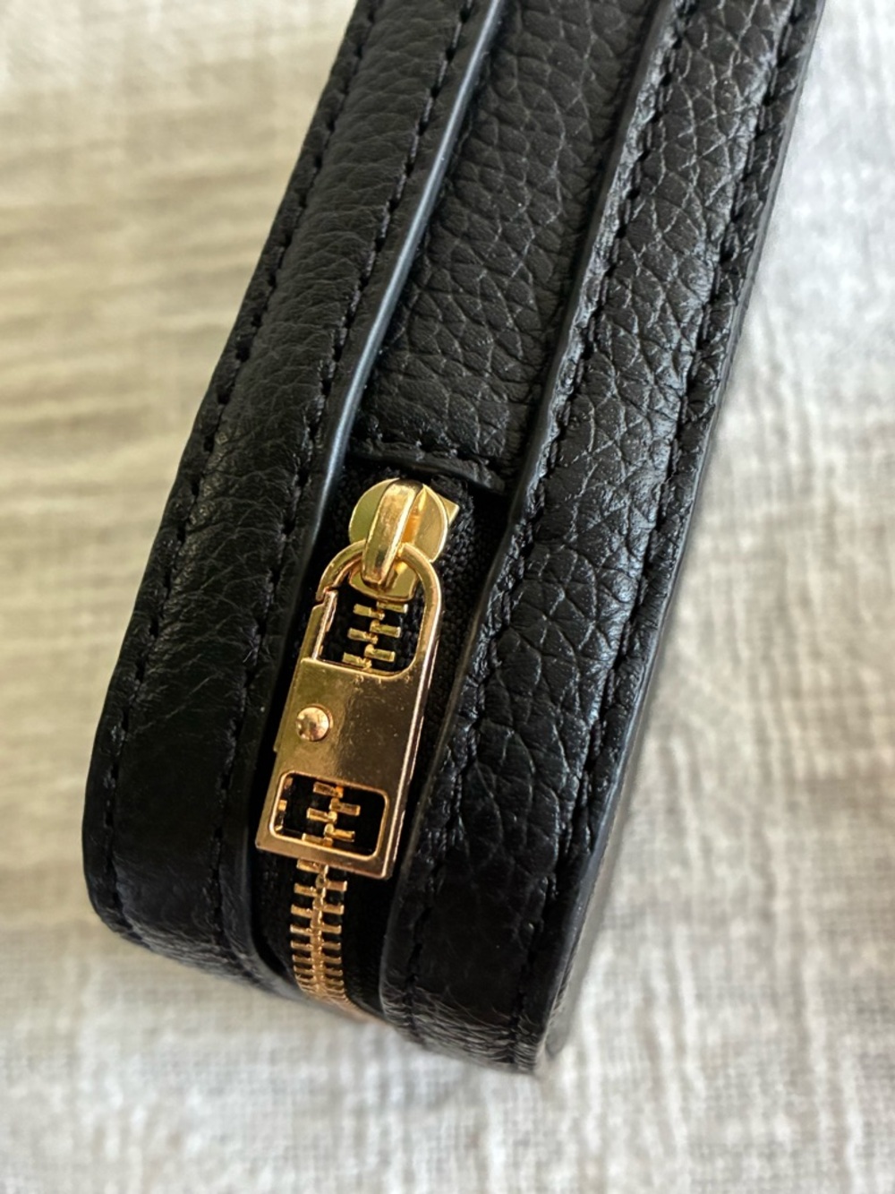 Michael Kors Black pebble Leather organizer. - Picture 2 of 5